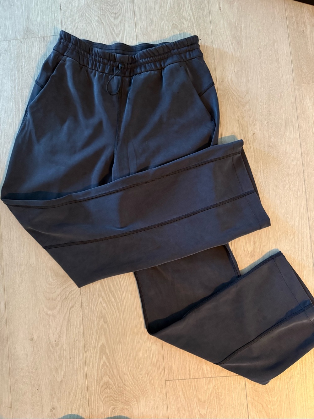 Lululemon Softstreme Sweatpants
